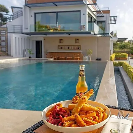 Cesme Sarezya Luxury Boutique Ξενοδοχείο Ciftlikkoyu